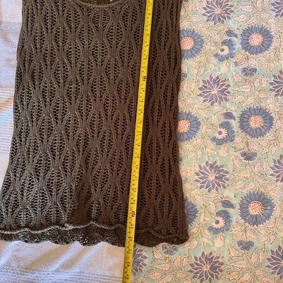 Reitmans Crewneck Crochet Tank Top - Picture 8 of 8